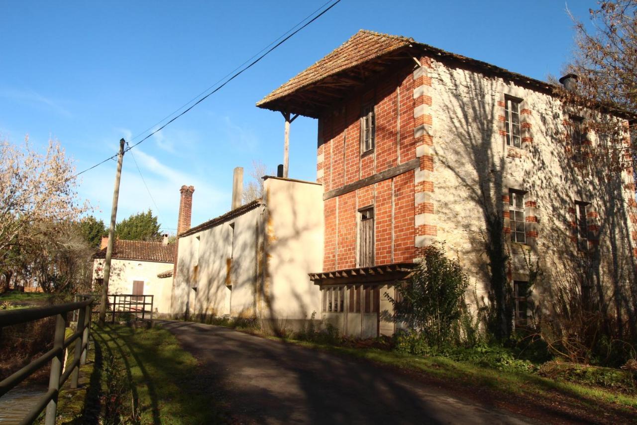 Le Moulin Scalagrand Bed & Breakfast Mazieres  Exterior foto